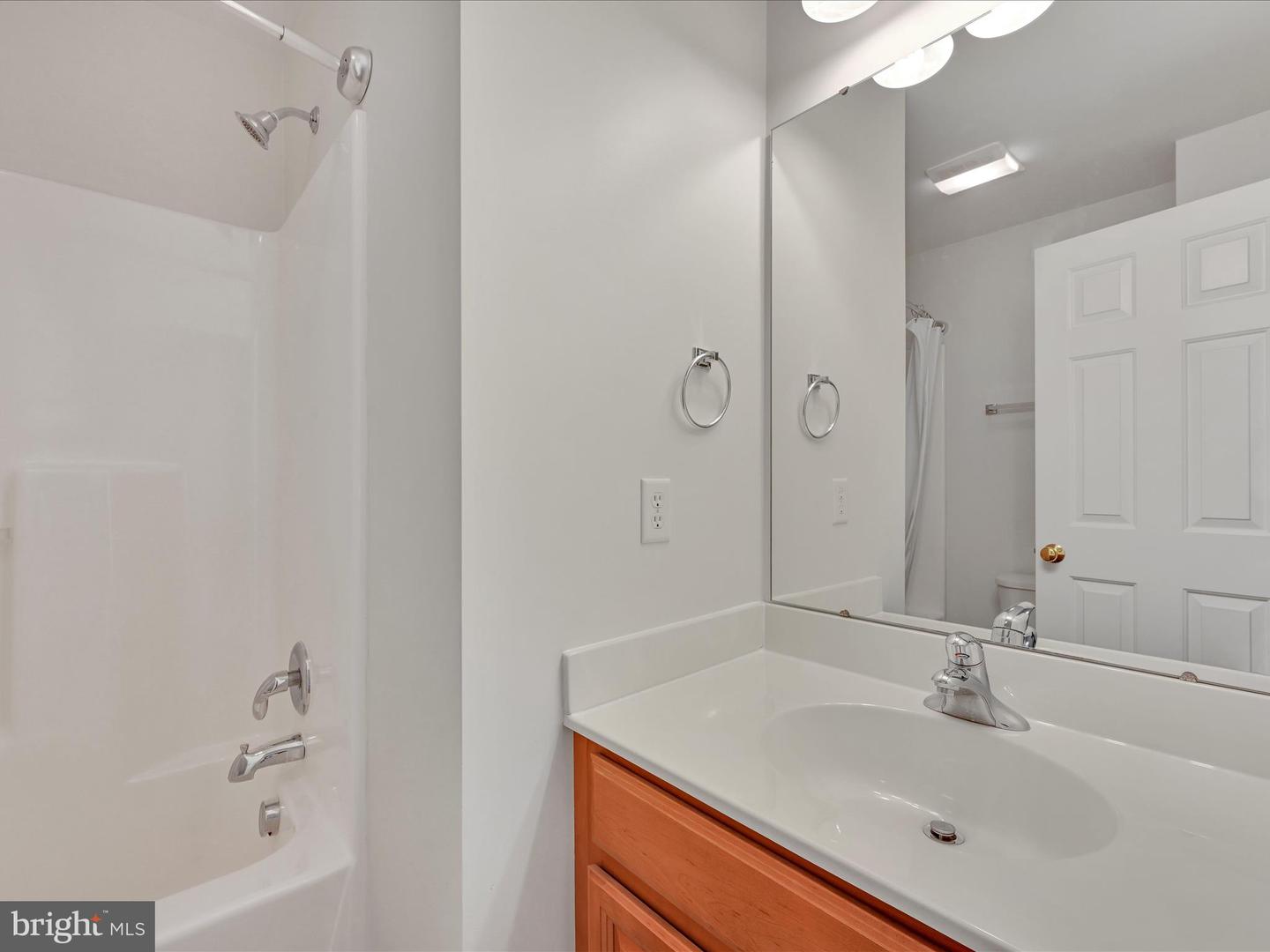 9067 Joyce Ln