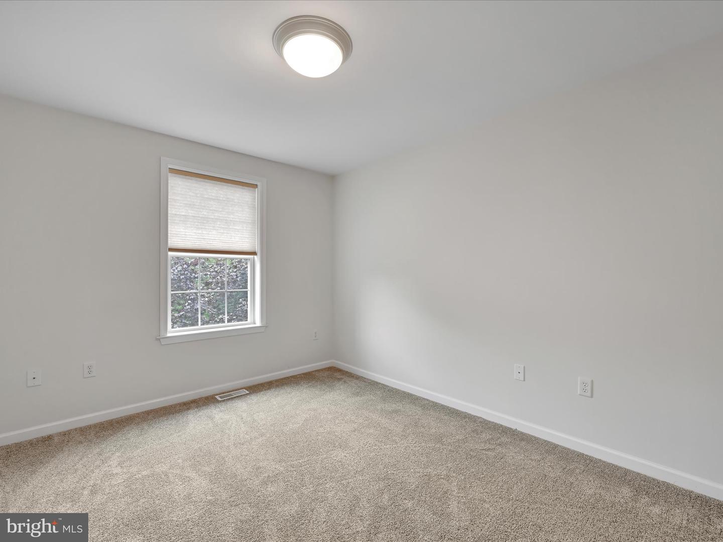 9067 Joyce Ln