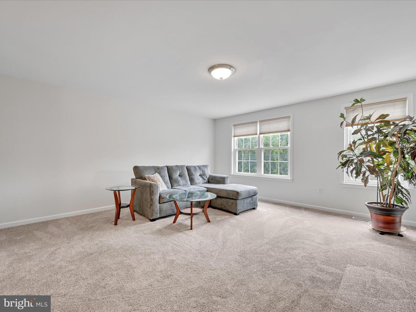 9067 Joyce Ln