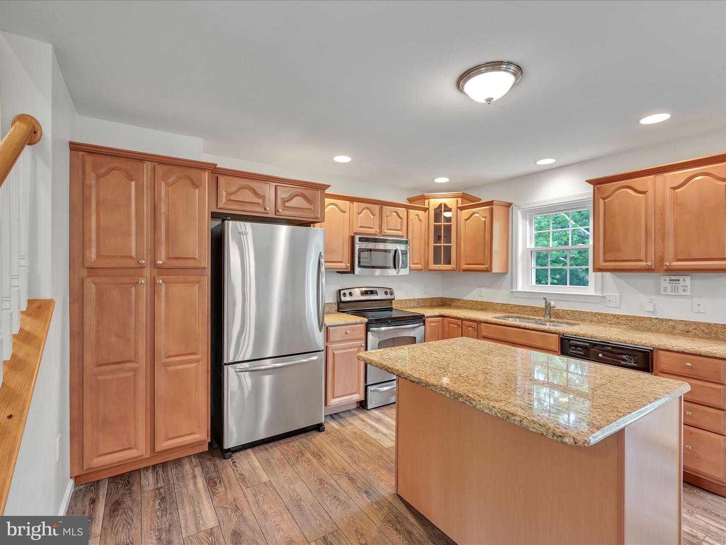 9067 Joyce Ln