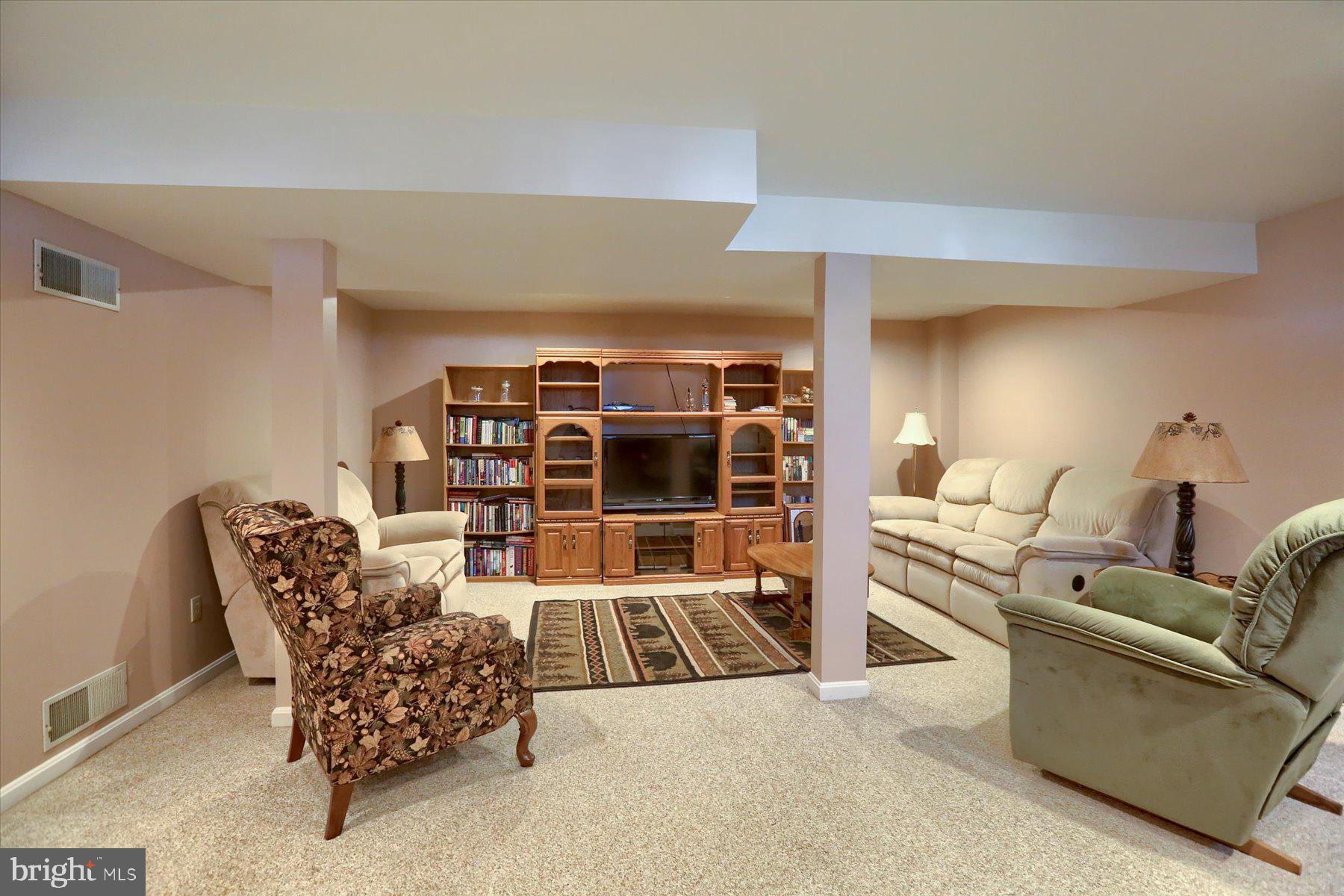 1120 Aberdeen Ct