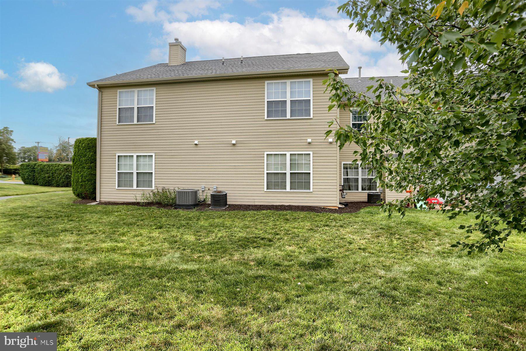 122 Cardinal Ln