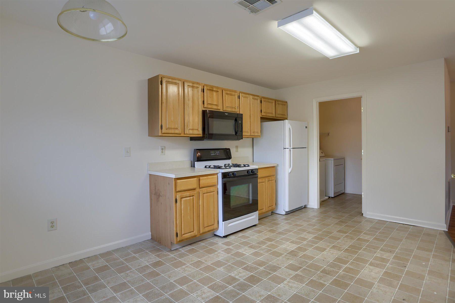 122 Cardinal Ln