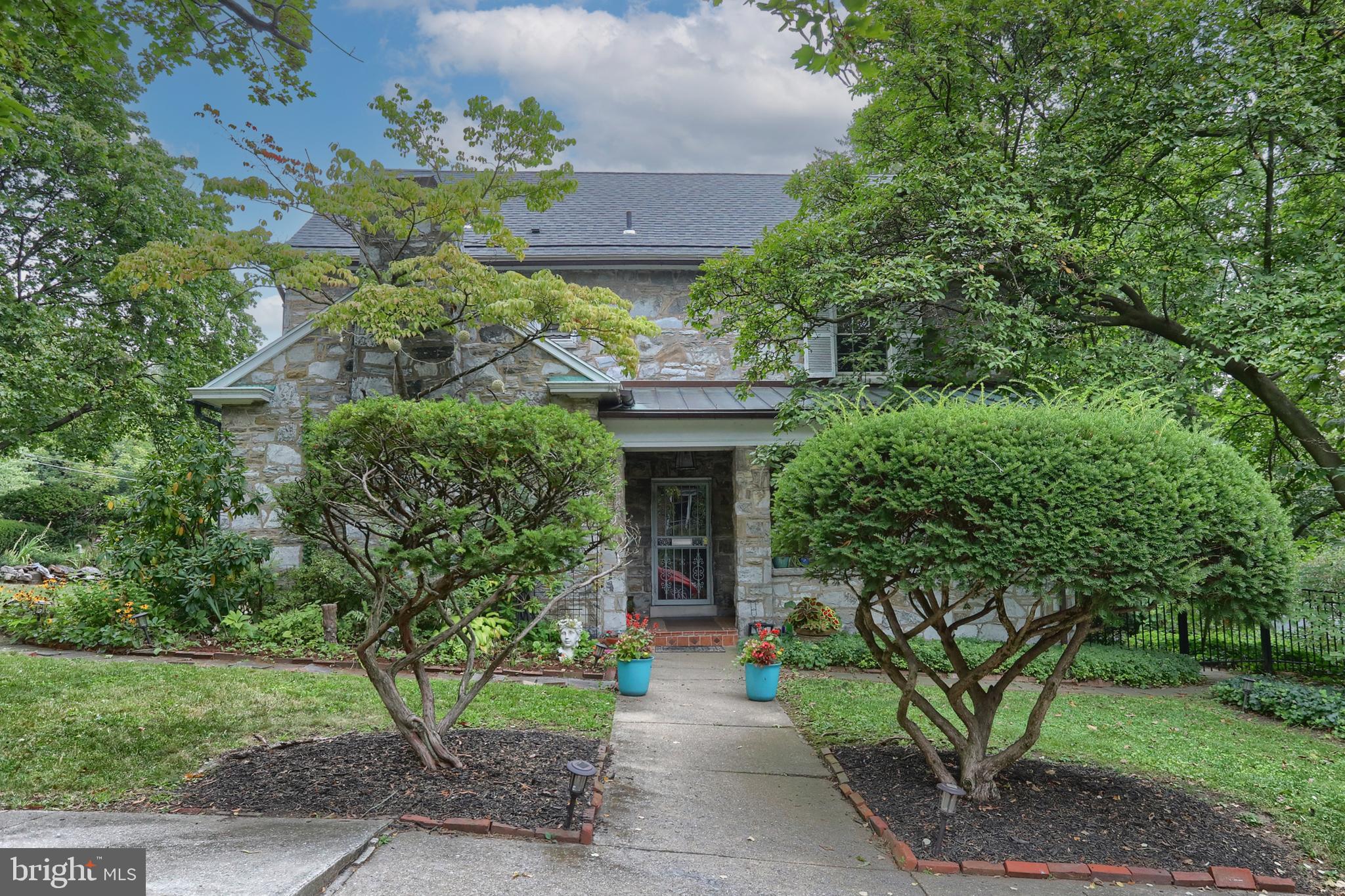 1 S 23rd St