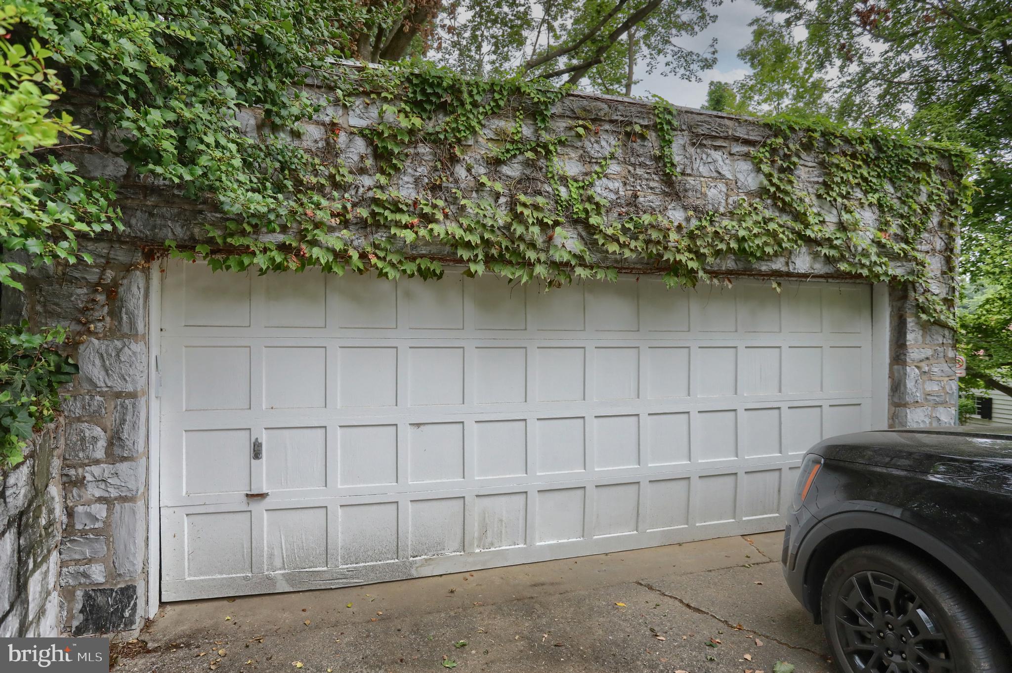 1 S 23rd St