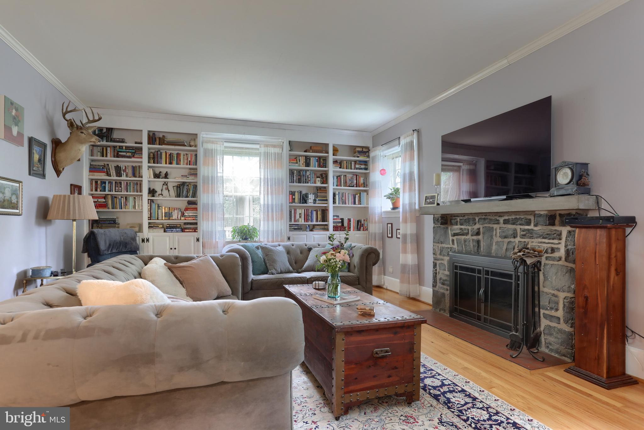 1 S 23rd St