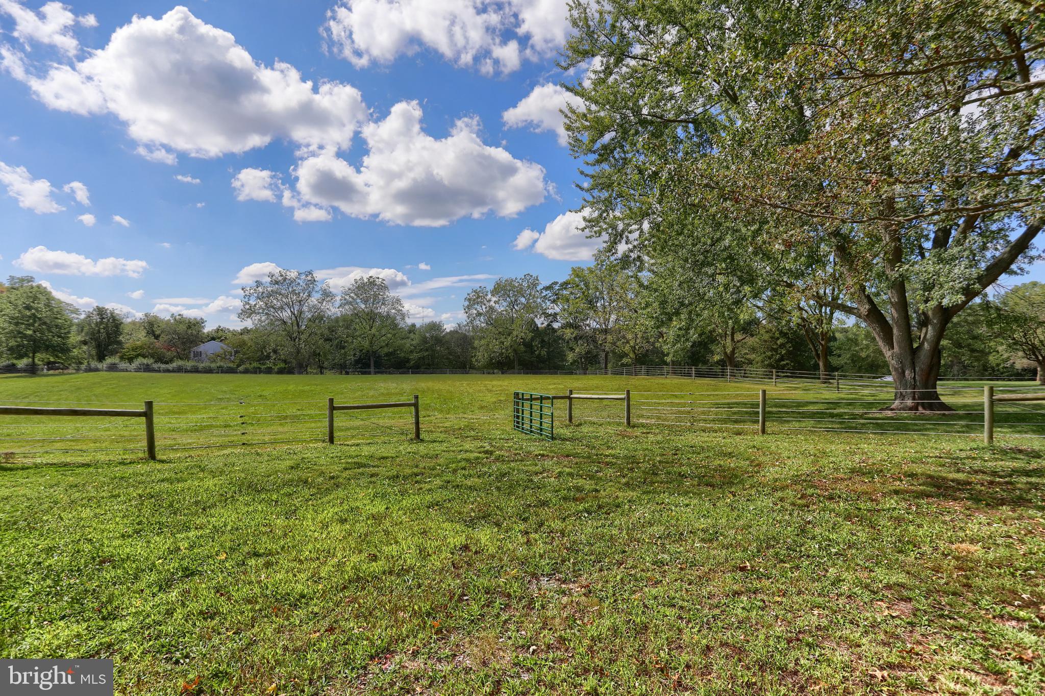 303 Gates Rd