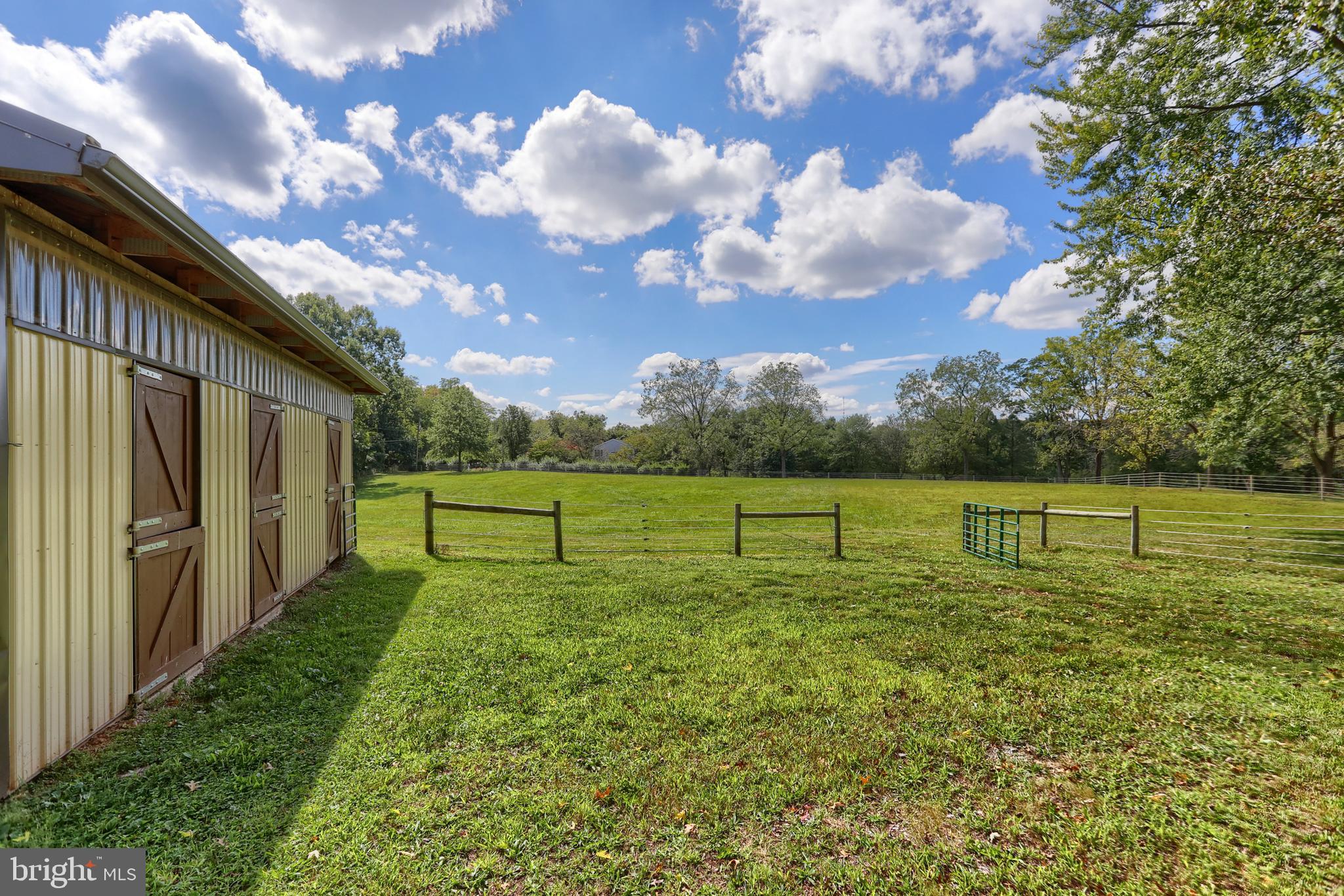 303 Gates Rd