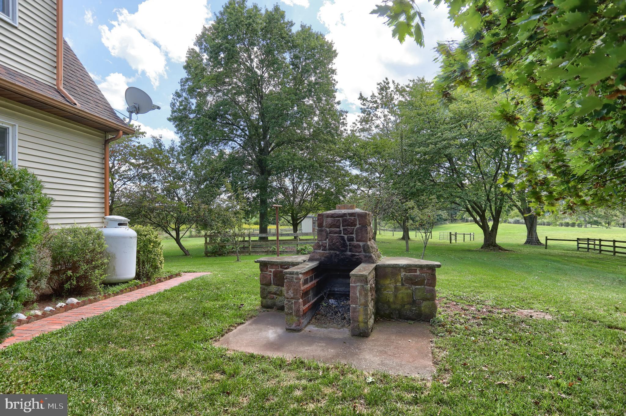 303 Gates Rd