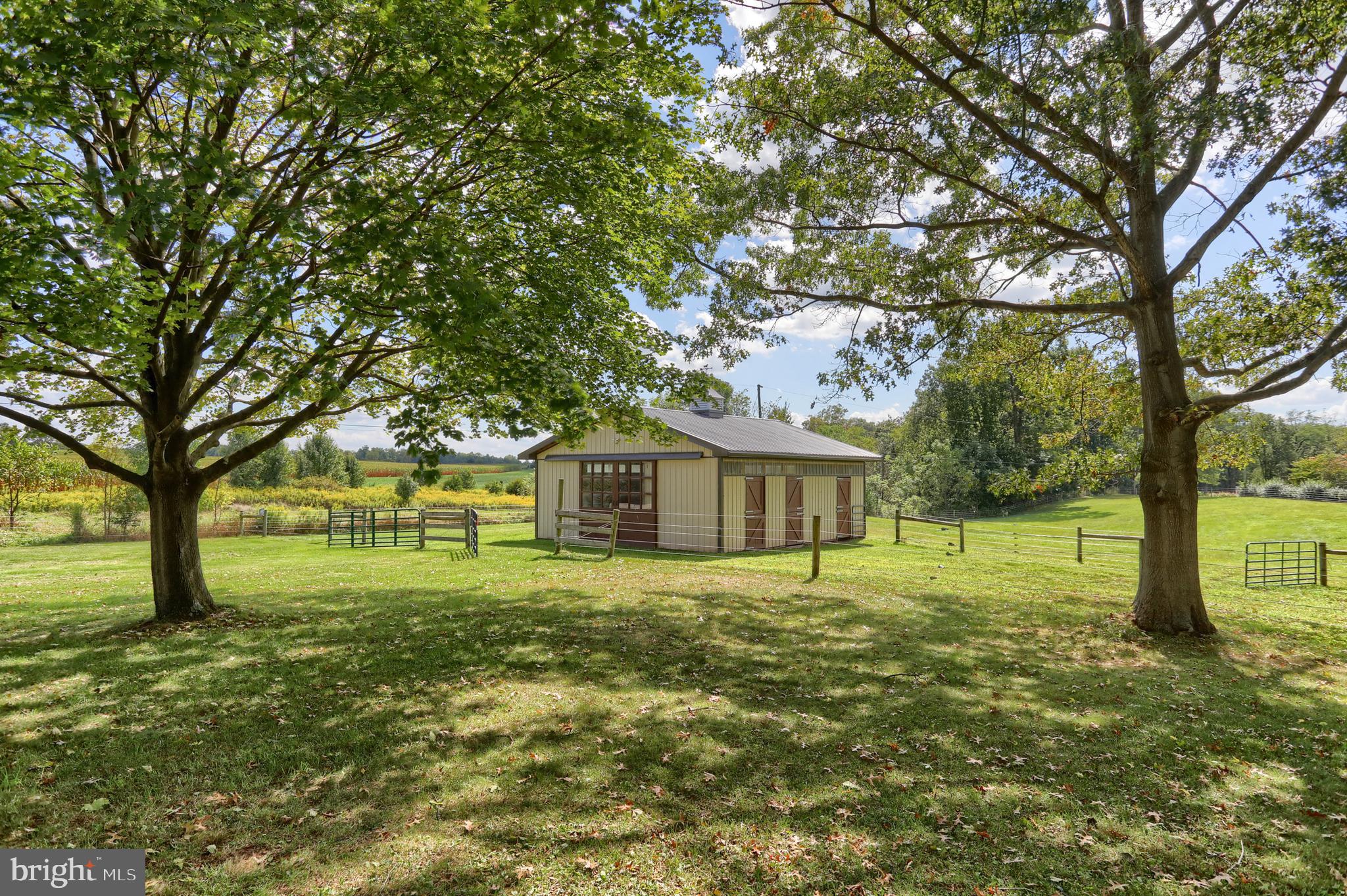 303 Gates Rd