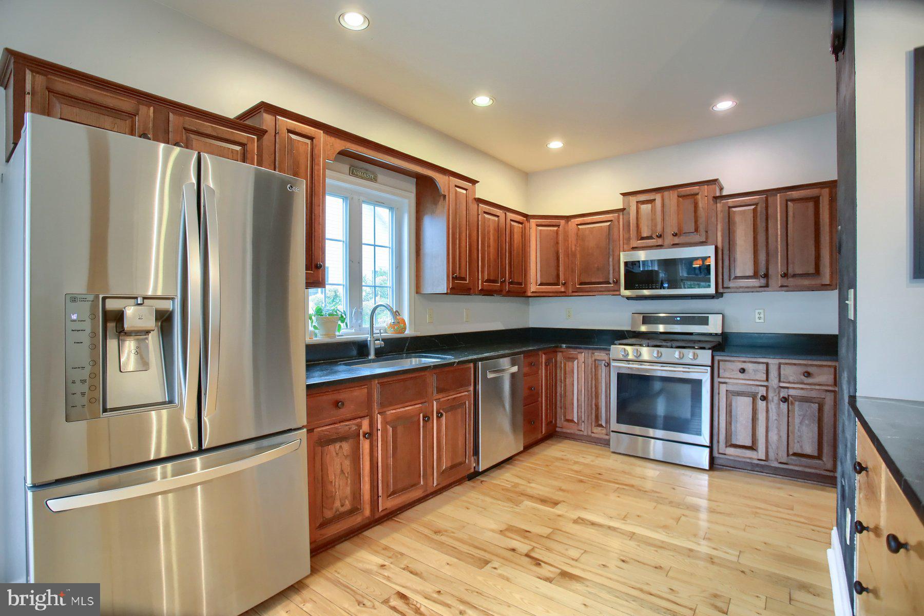 366 Schaffner Dr