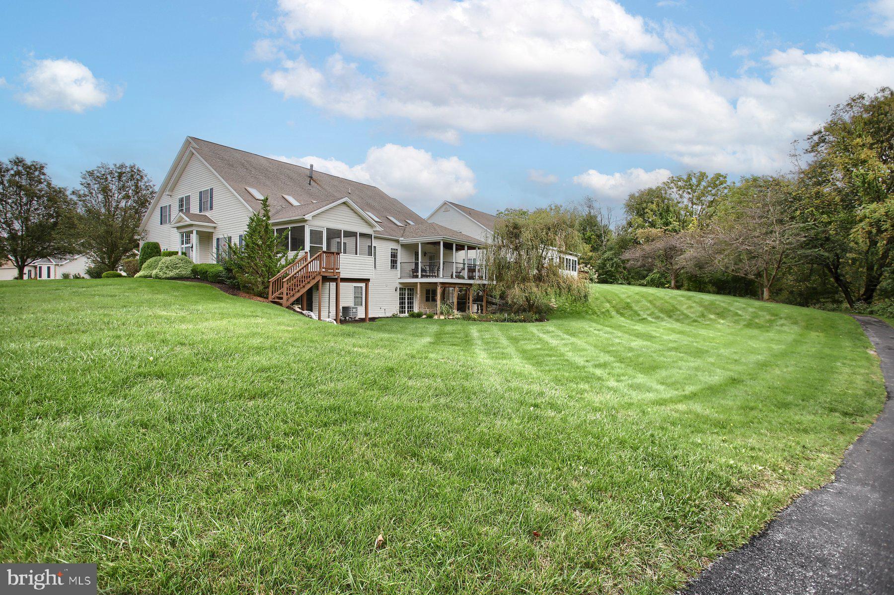 366 Schaffner Dr