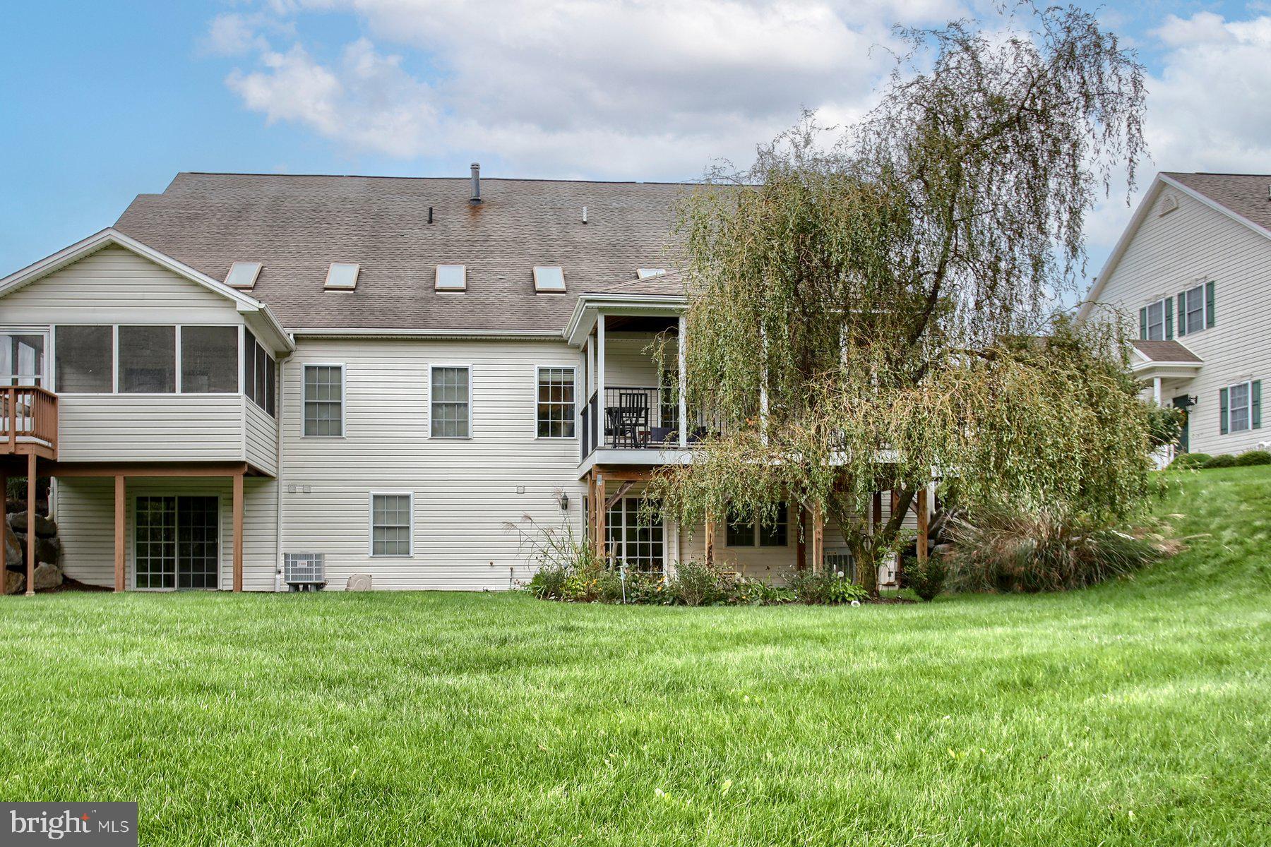 366 Schaffner Dr