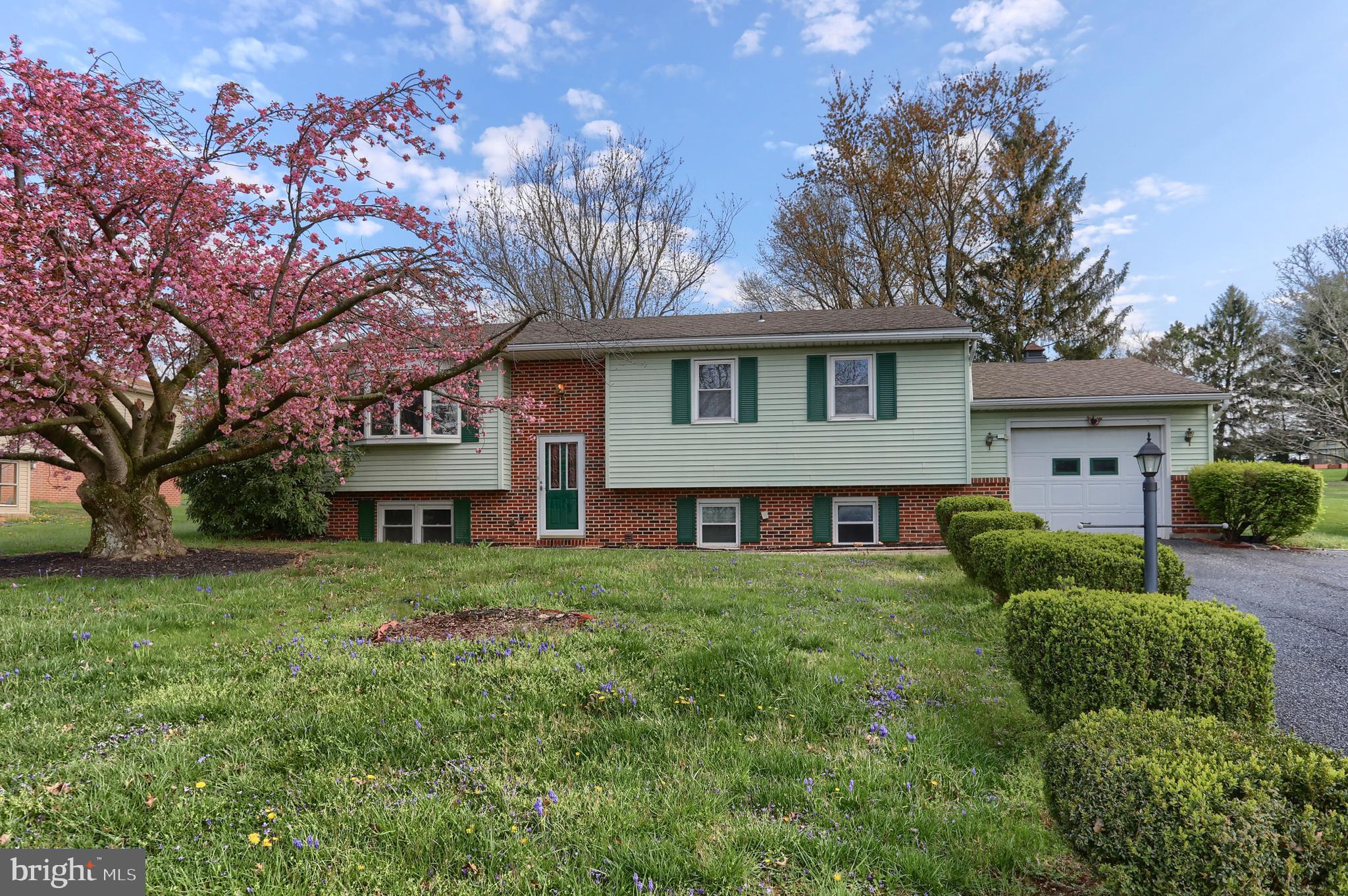 1020 Clearview Dr