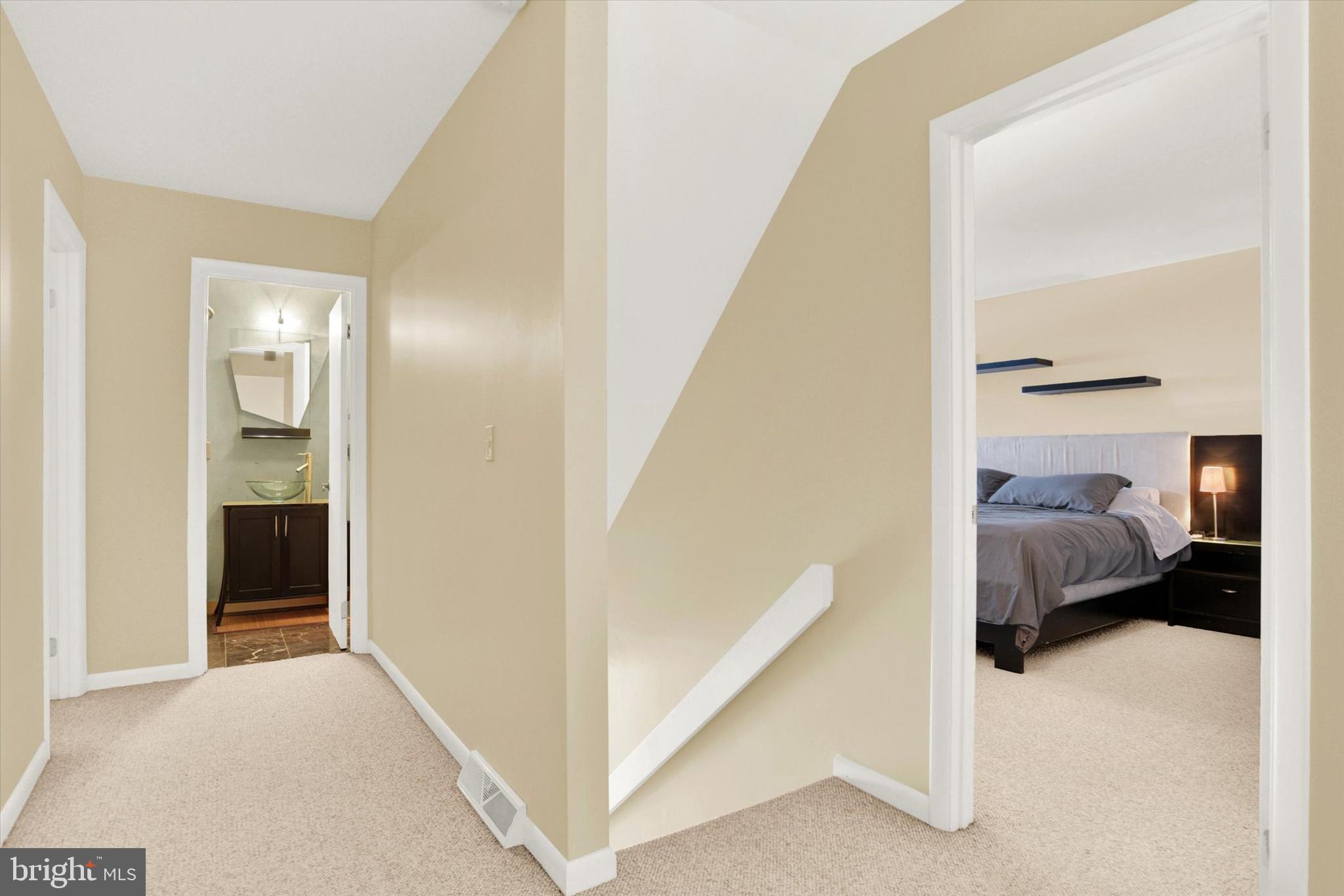 1417 Regency Cir