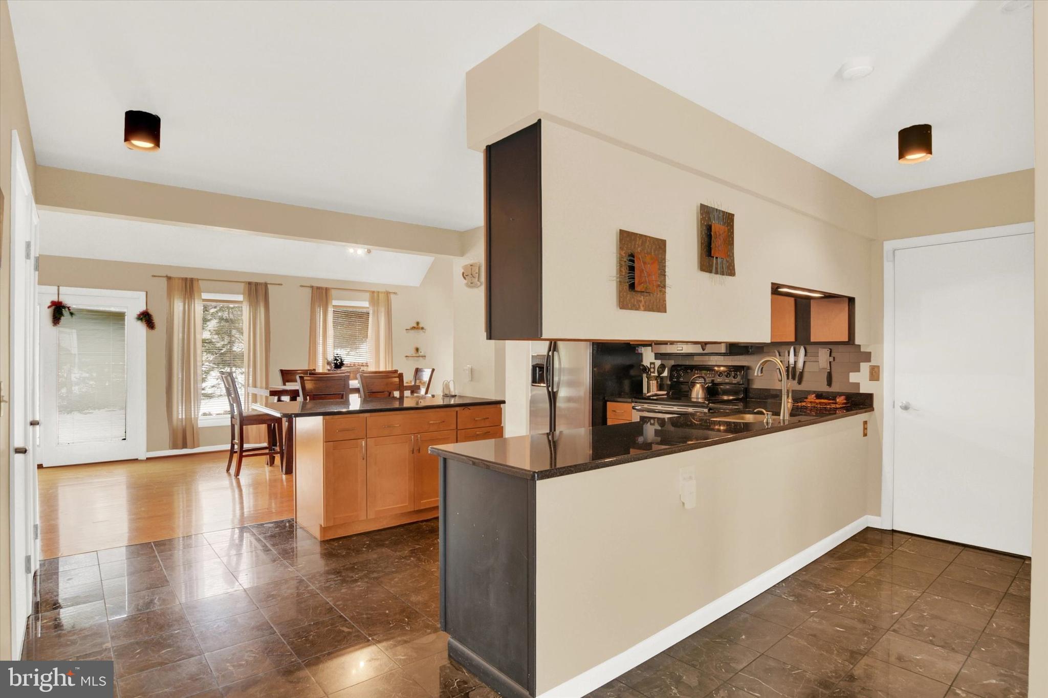 1417 Regency Cir