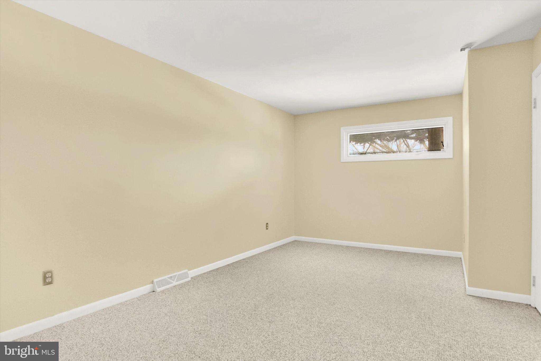 1417 Regency Cir