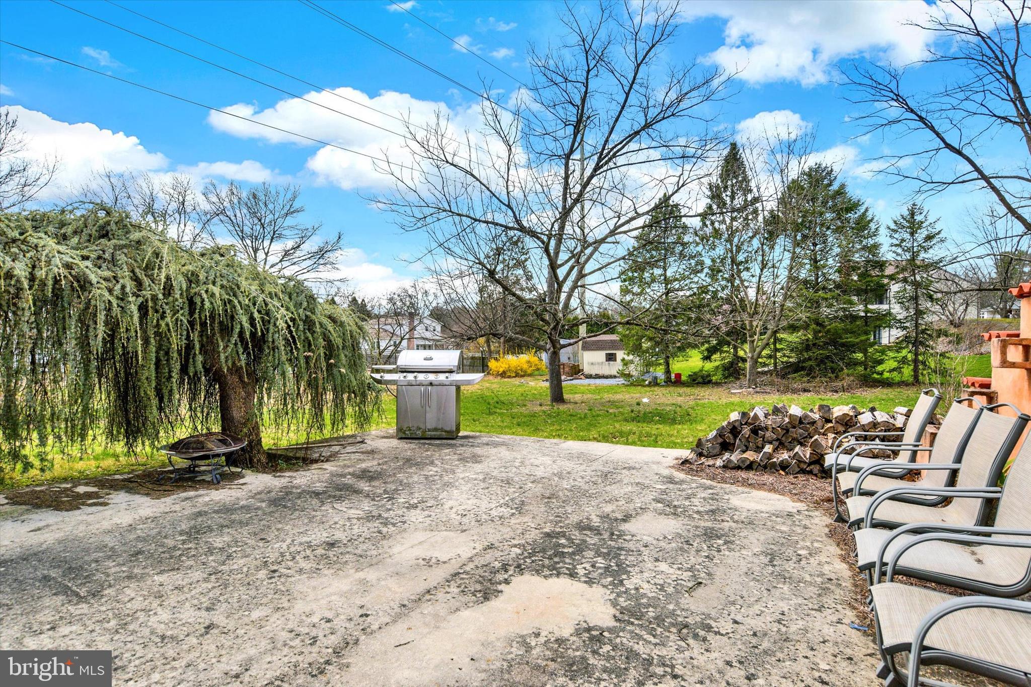 1417 Regency Cir
