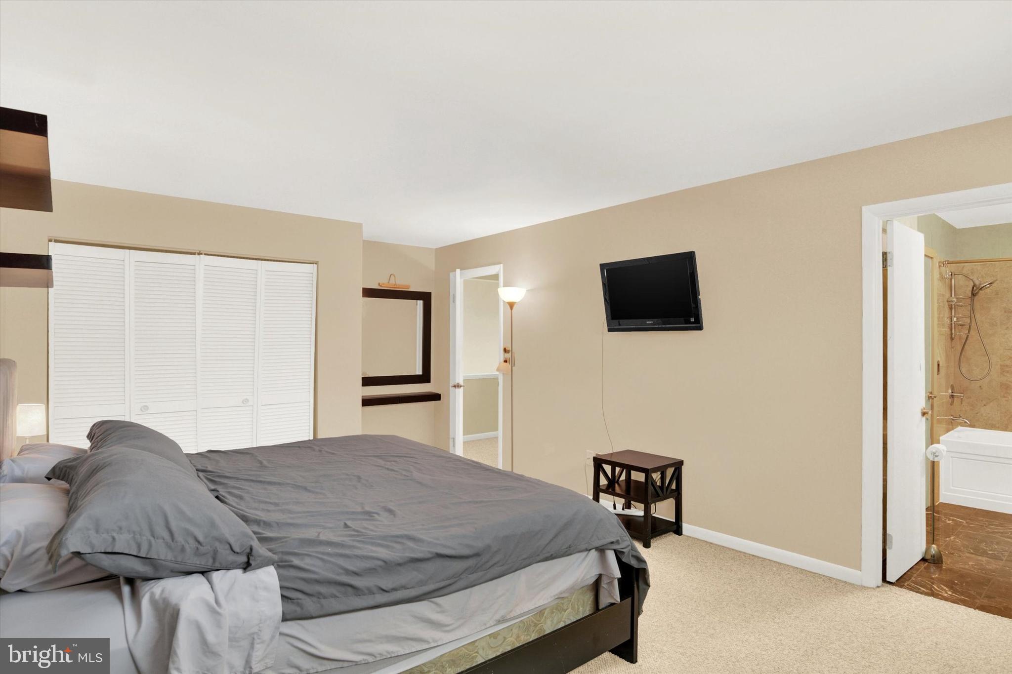 1417 Regency Cir