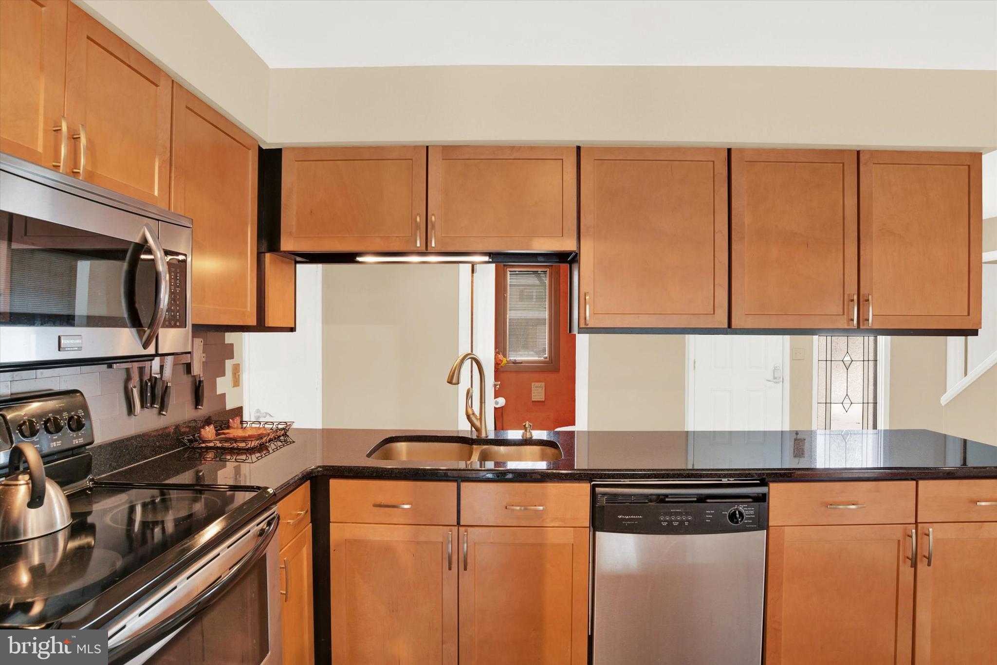 1417 Regency Cir
