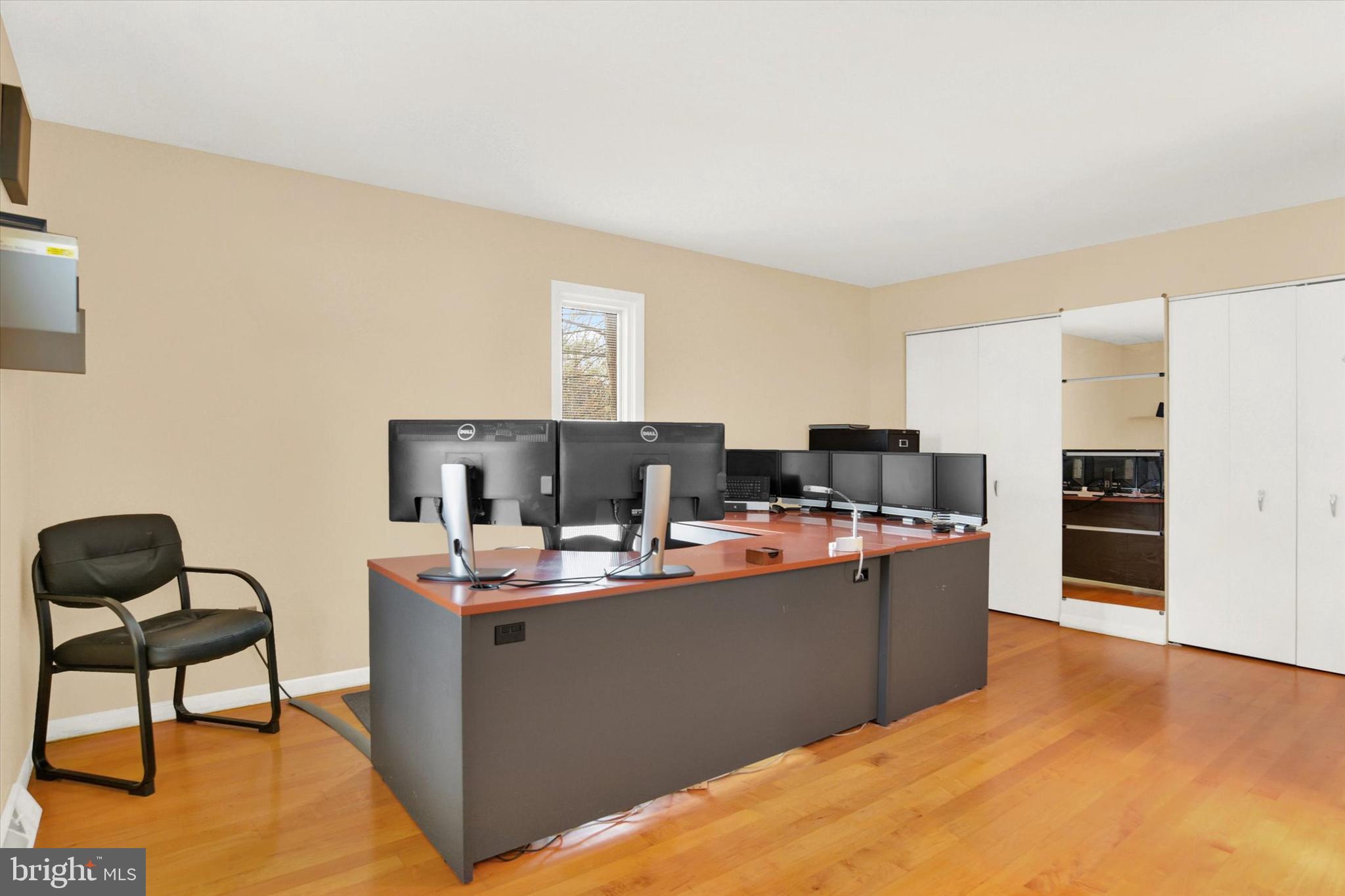 1417 Regency Cir