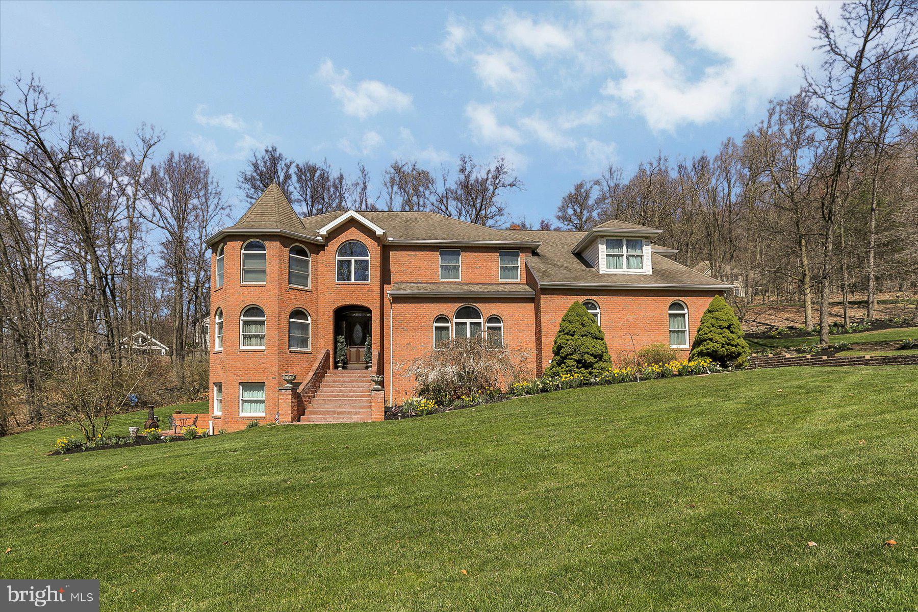1671 Nottingham Dr