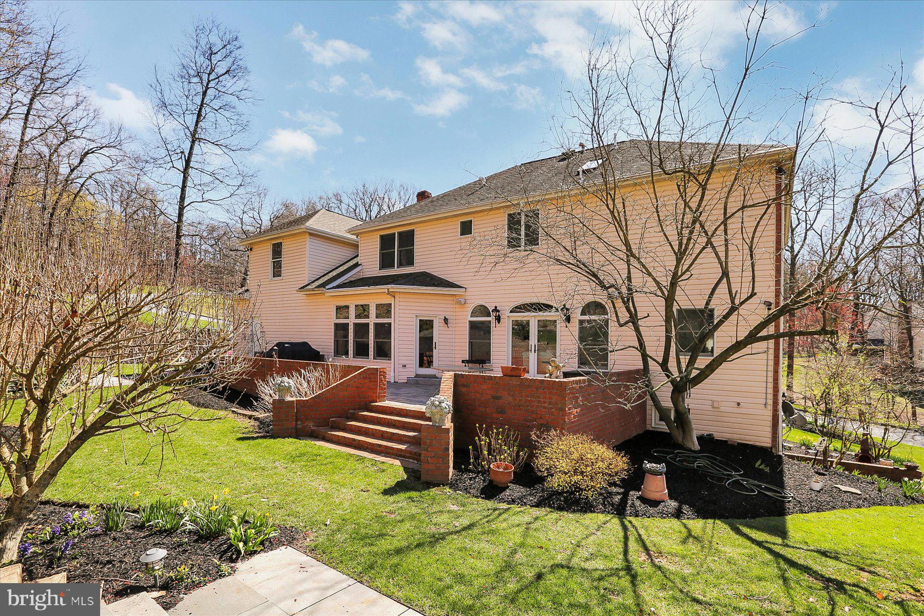 1671 Nottingham Dr