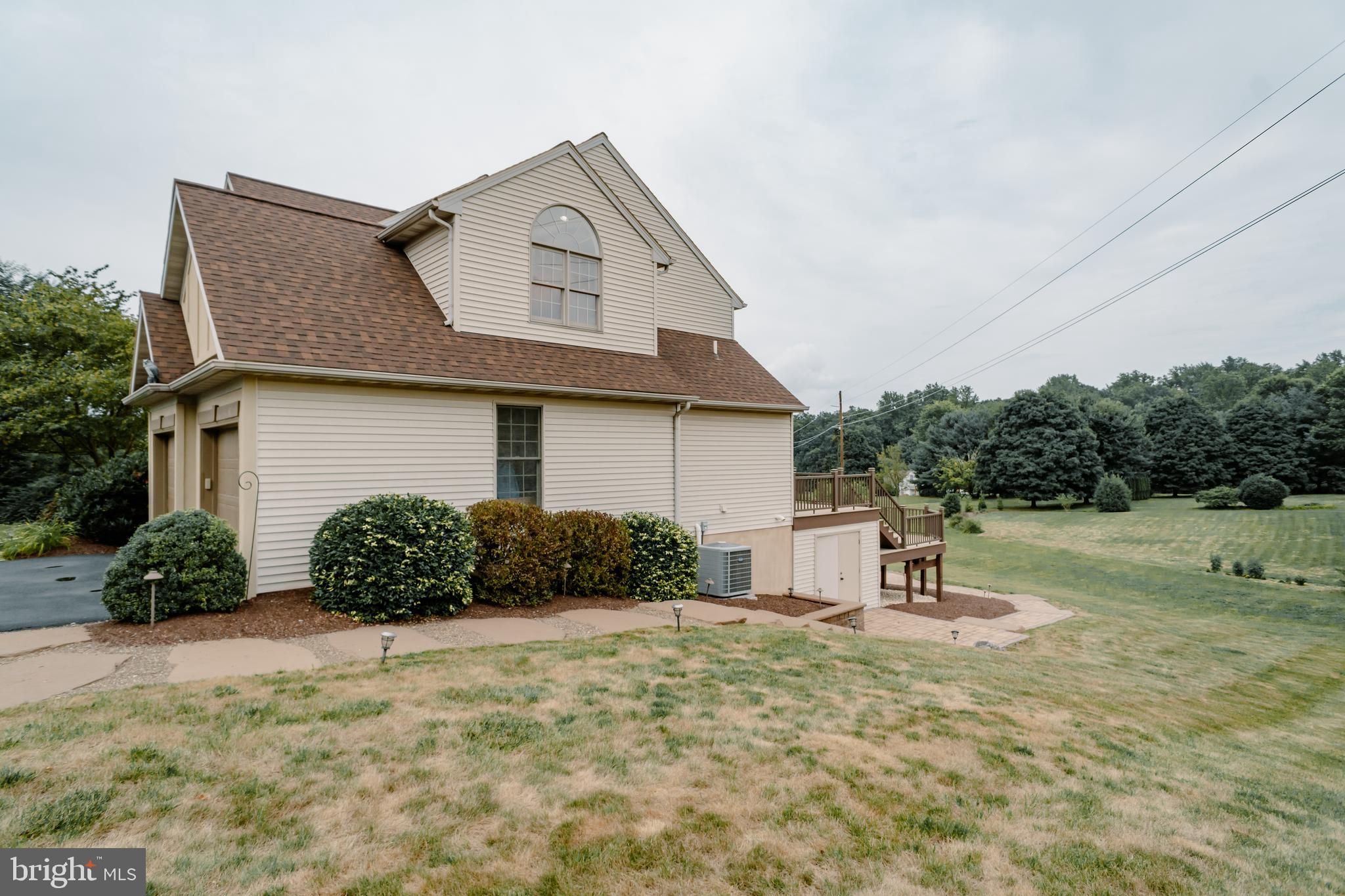 134 Bittersweet Dr