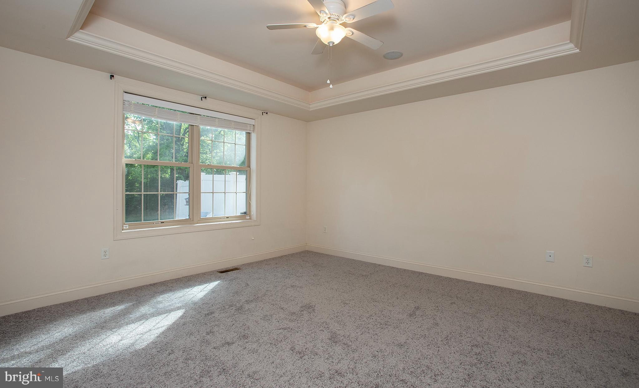 152 Lexington Ct