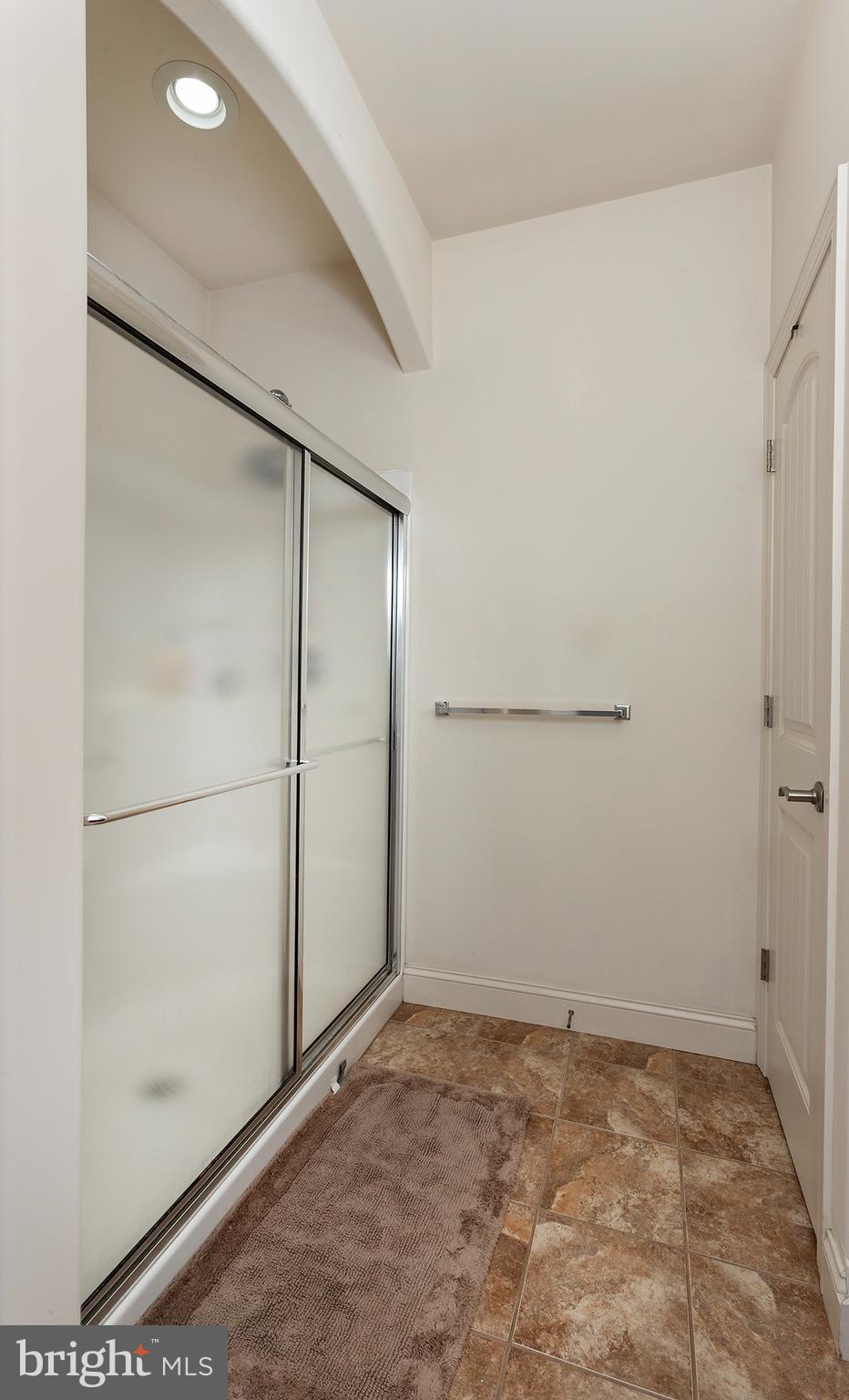 152 Lexington Ct