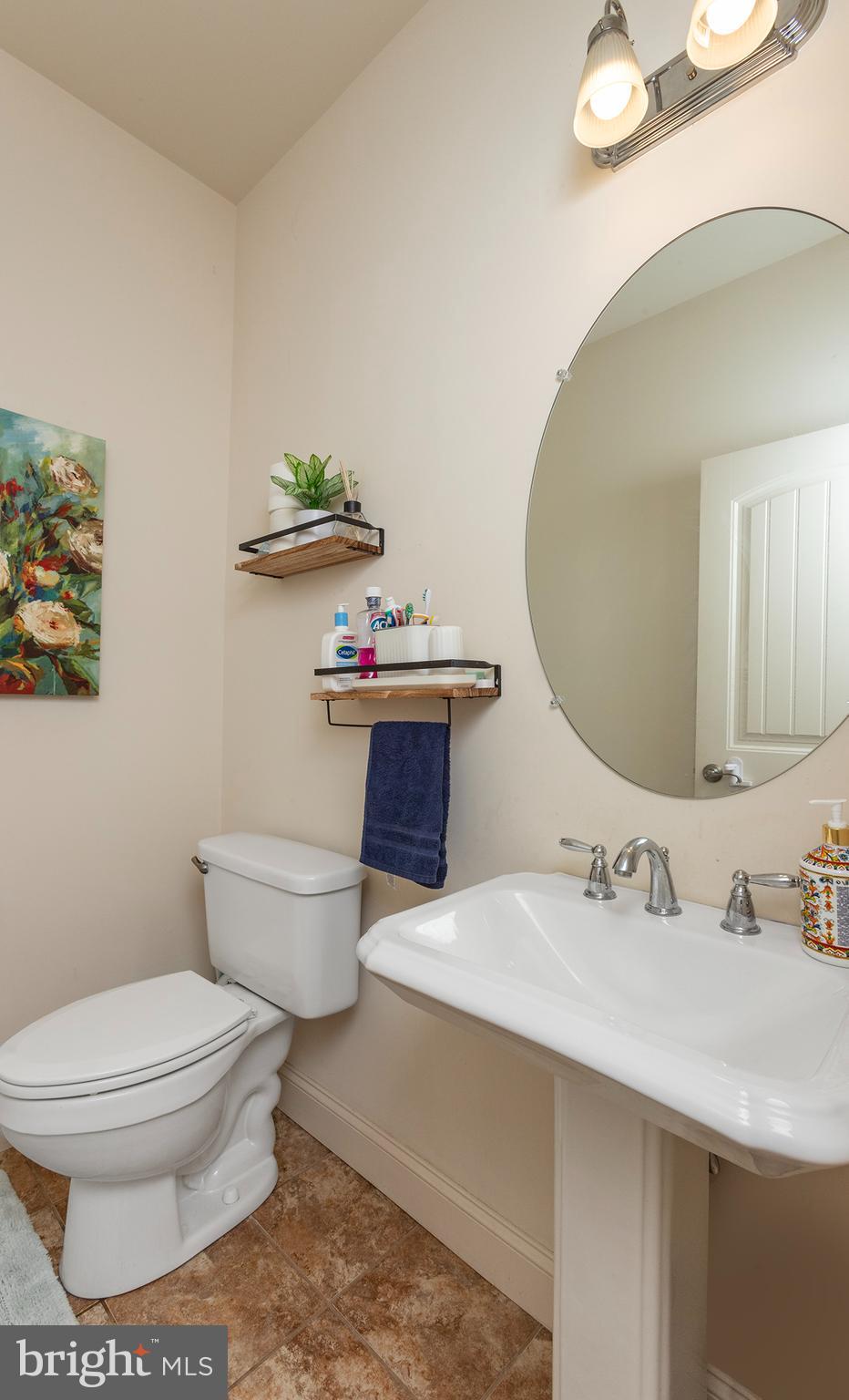 152 Lexington Ct