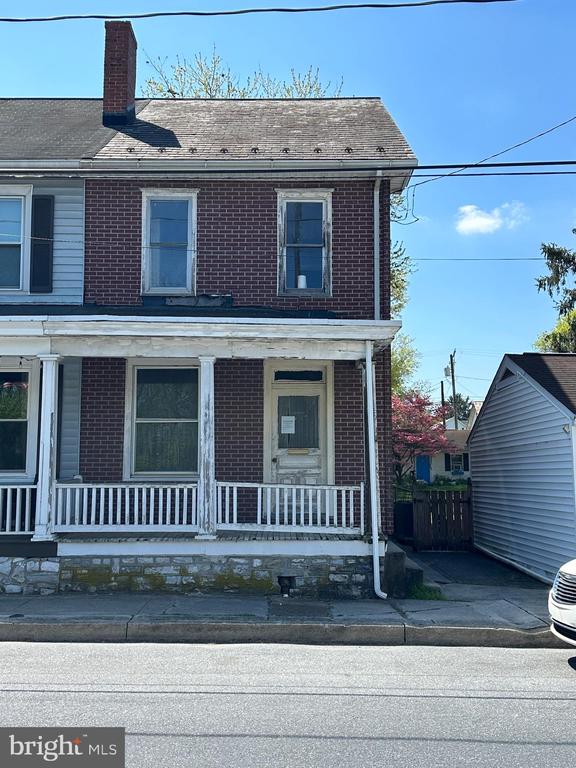 25 W 2nd St