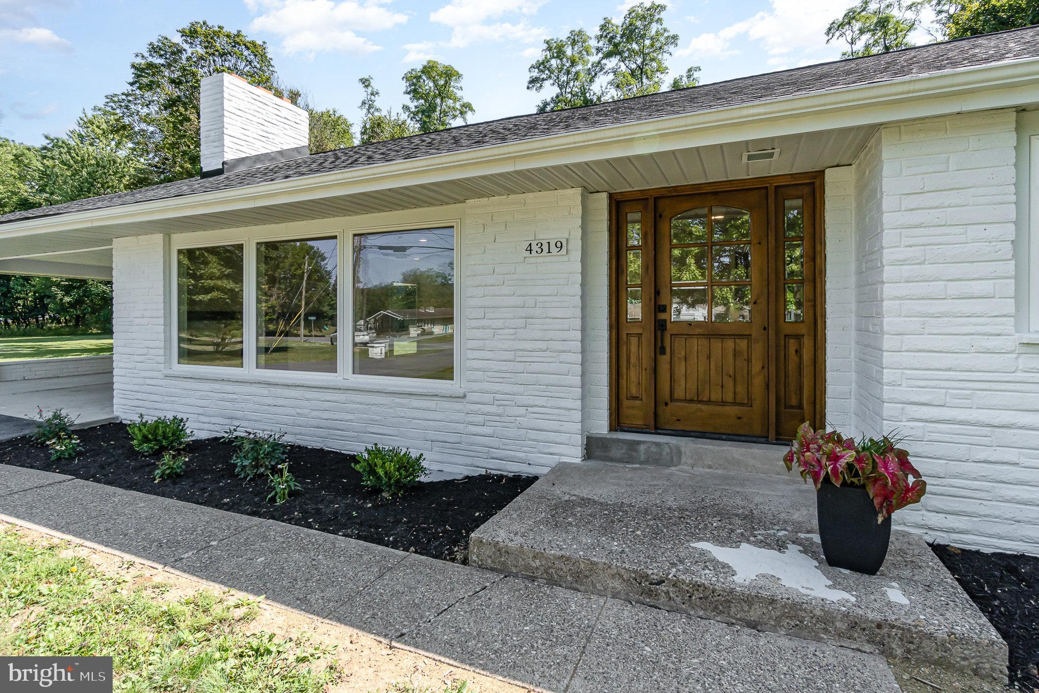 4319 Long Dr