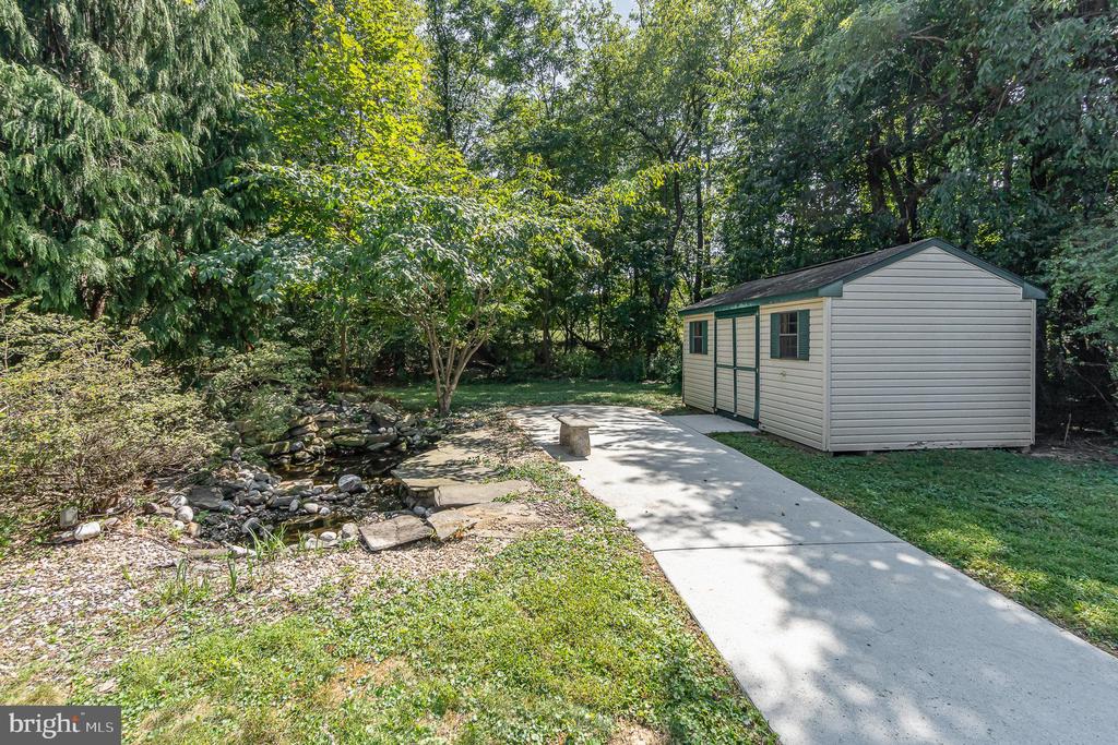 4319 Long Dr