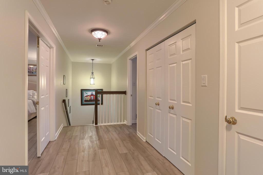 104 Martin Ct
