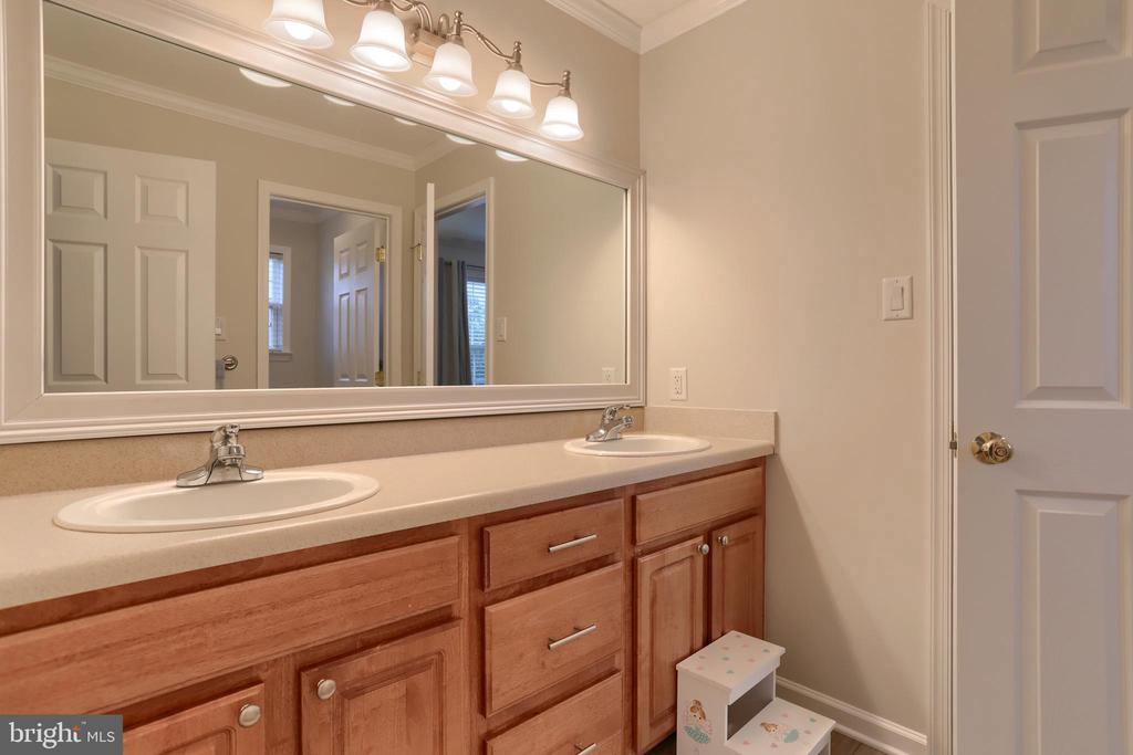 104 Martin Ct
