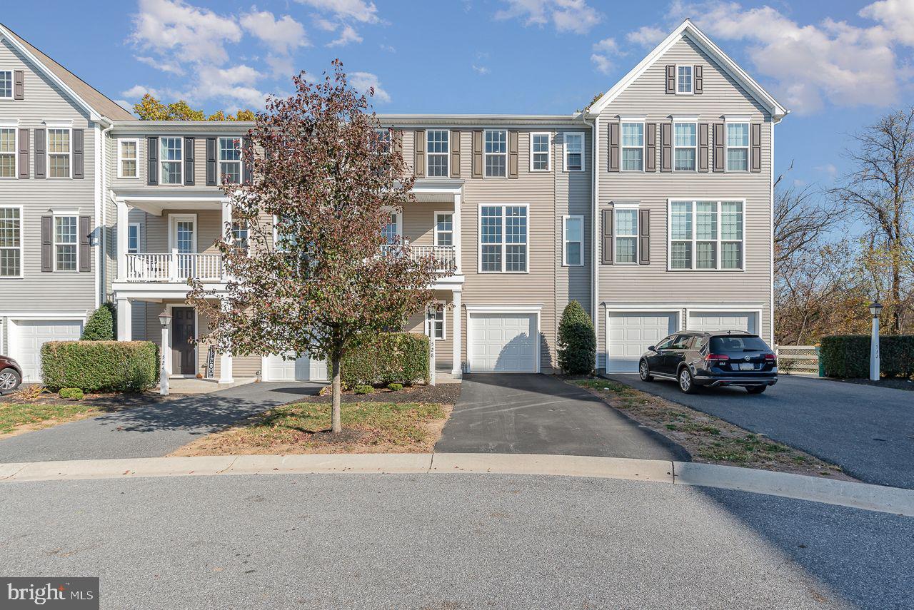 528 Rayburn Ct