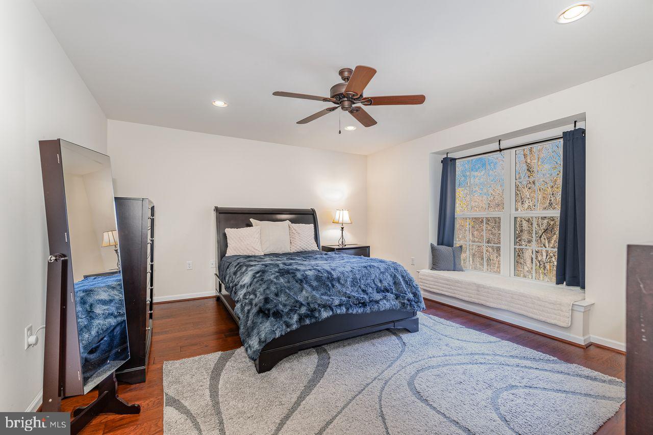 528 Rayburn Ct