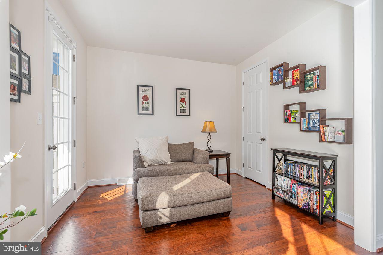 528 Rayburn Ct