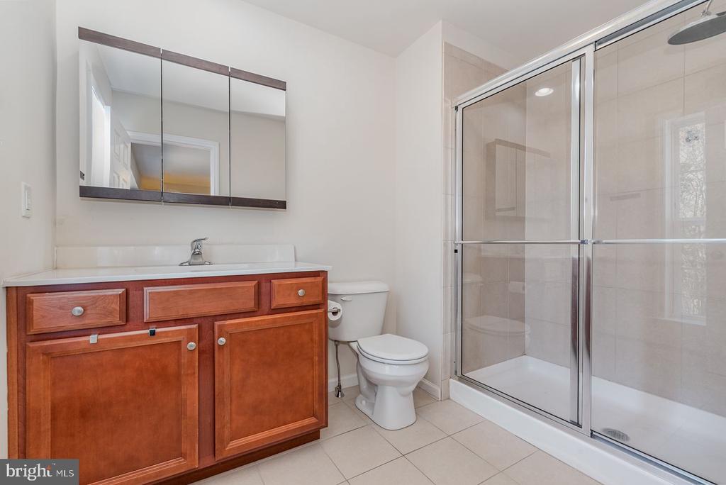 528 Rayburn Ct