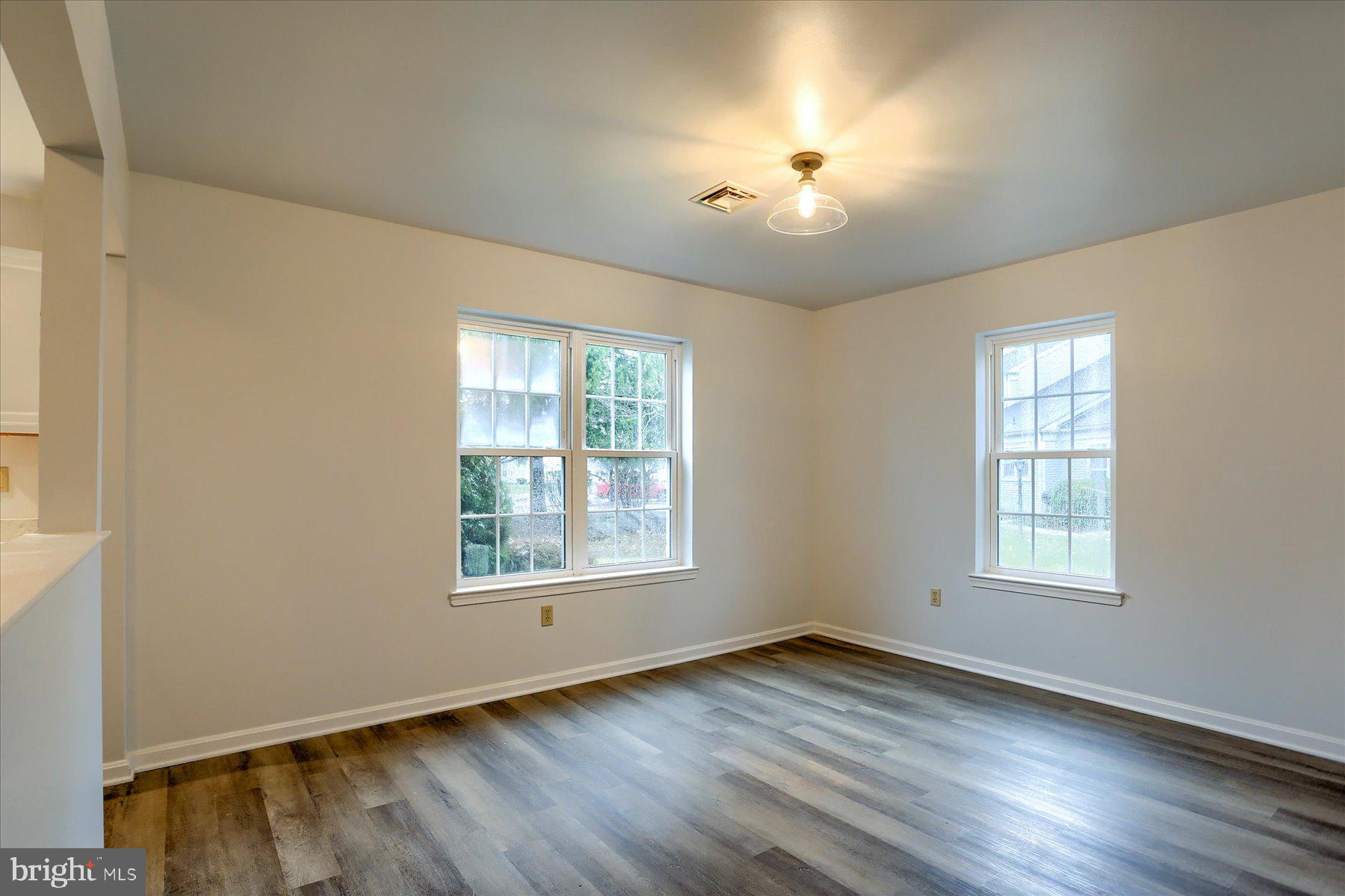 2127 Wexford Rd