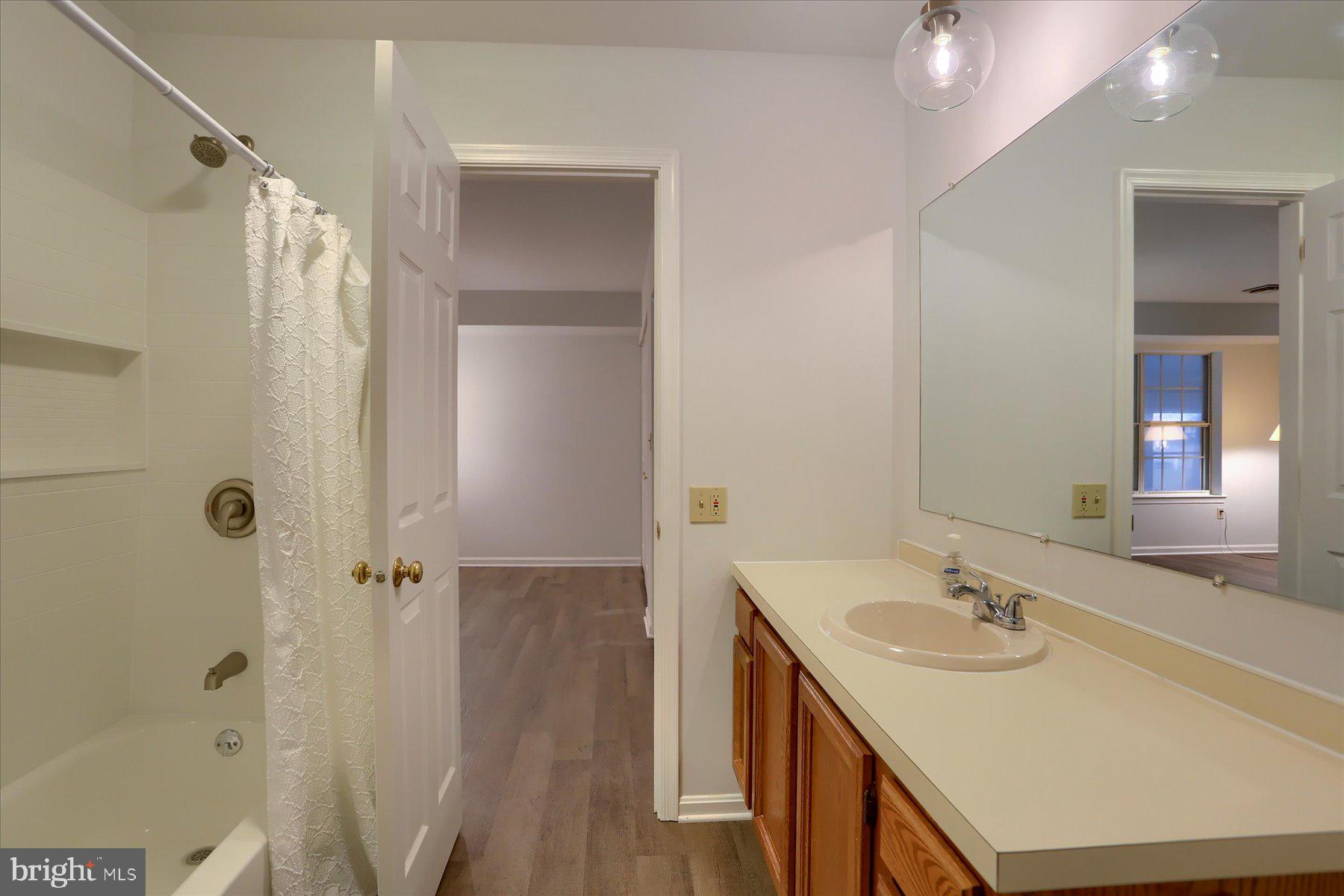 2127 Wexford Rd