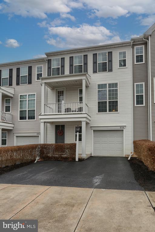 2135 Red Fox Dr