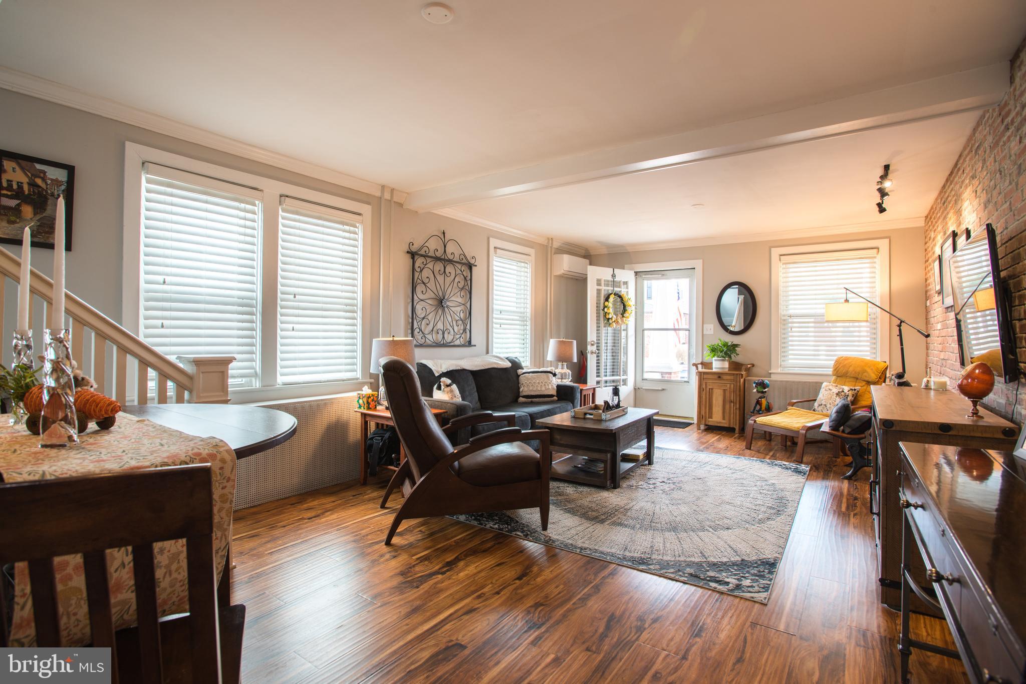 73 W Granada Ave