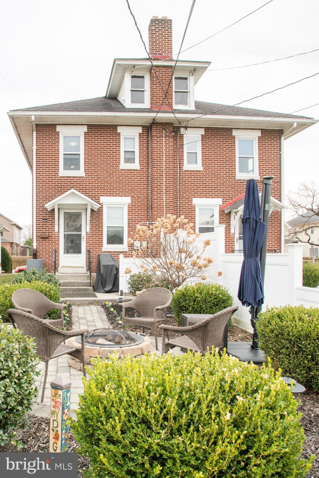73 W Granada Ave