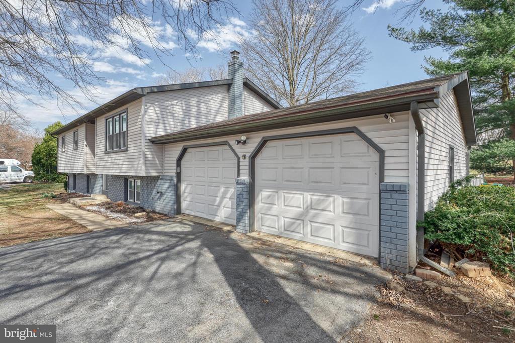 1635 Church Rd