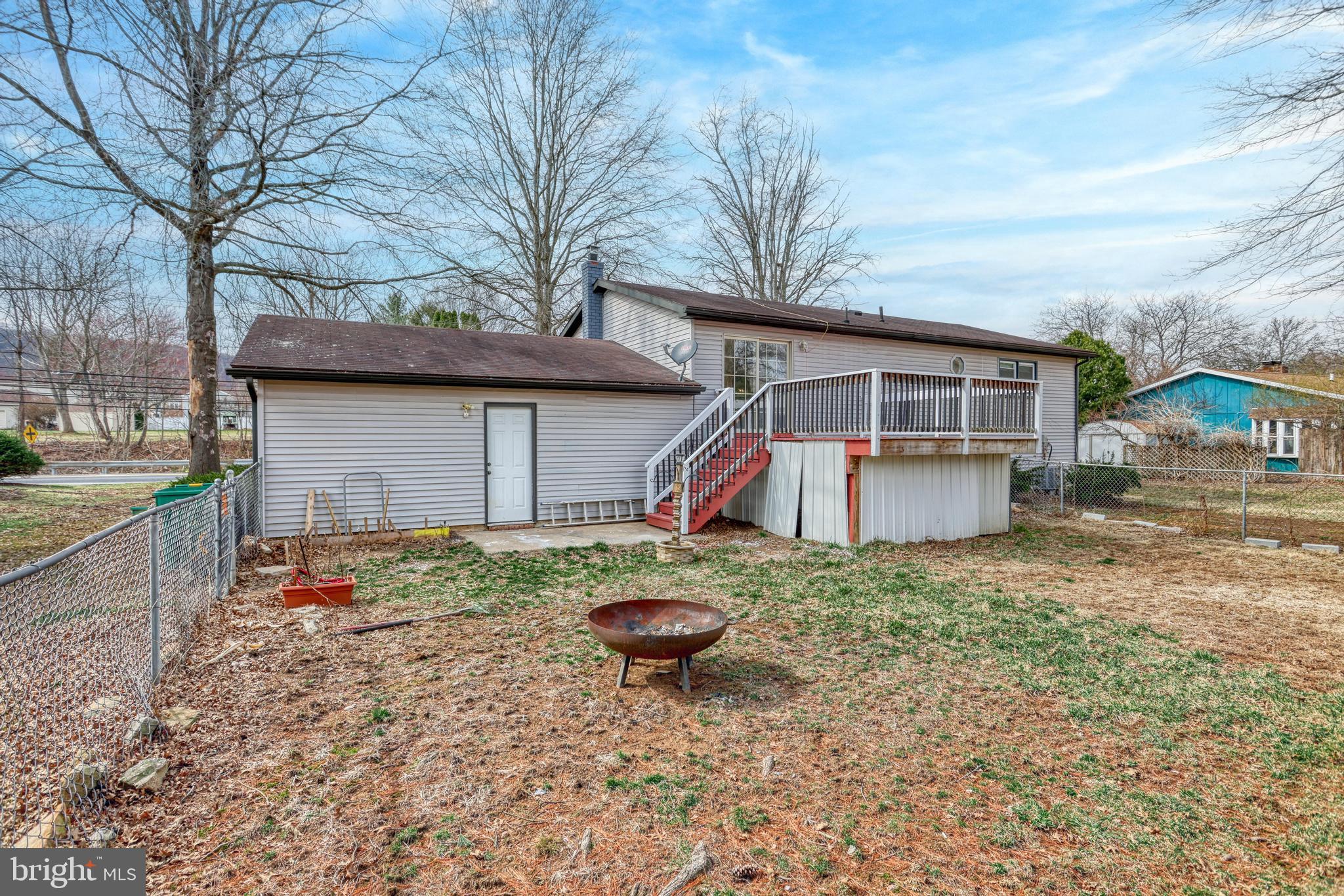 1635 Church Rd