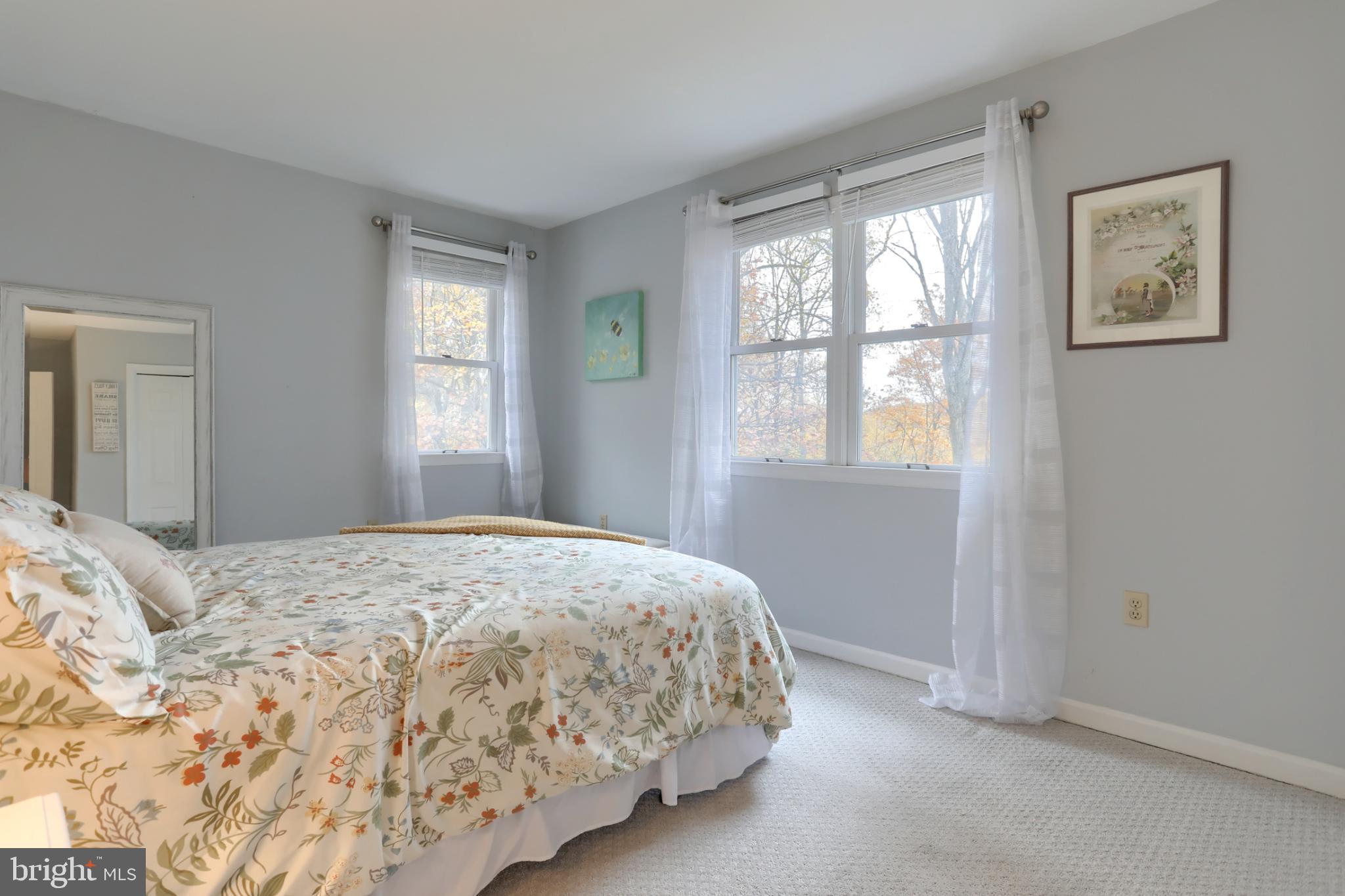 1609 SPRING HILL DRIVE