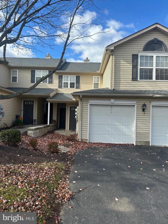 211 SPARROW ROAD
