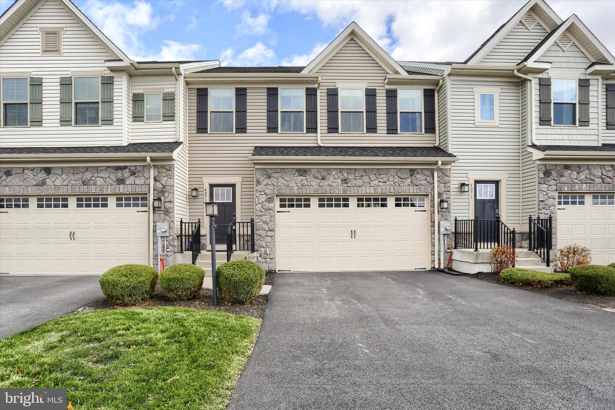 4273 SECRETARIAT STREET